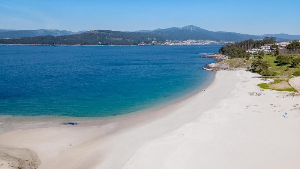 Apartamento Portosin Con Piscina Al Lado De La Playa Linteiros Exterior photo